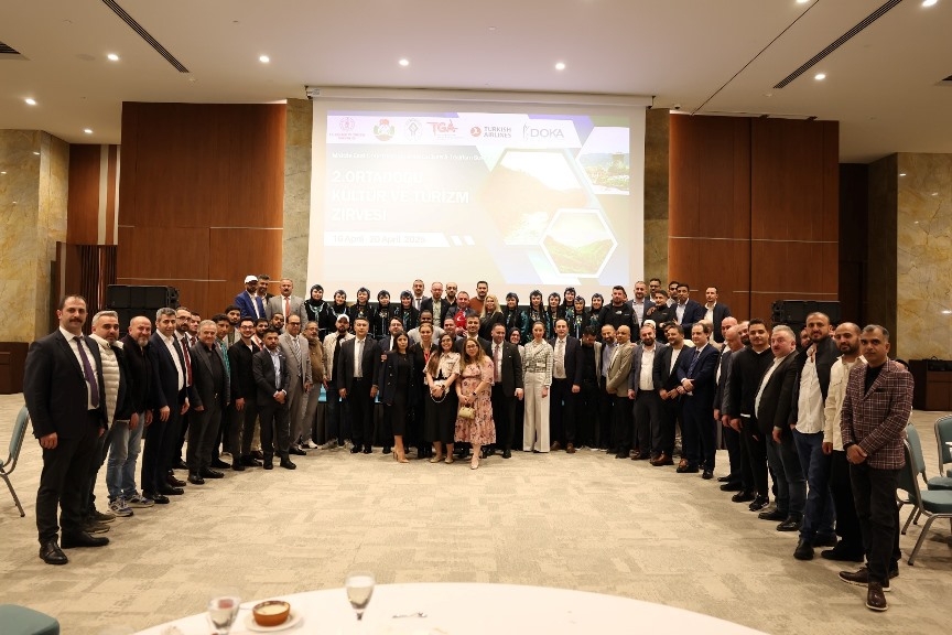 Rize’de 2. Orta Doğu Kültür ve Turizm Zirvesi Gala Programı Gerçekleştirildi